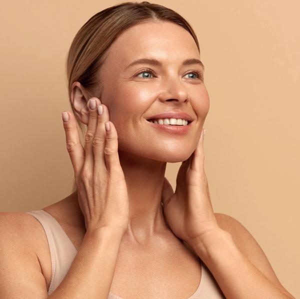 L.A. Girl Pro Coverage Illuminating Foundation