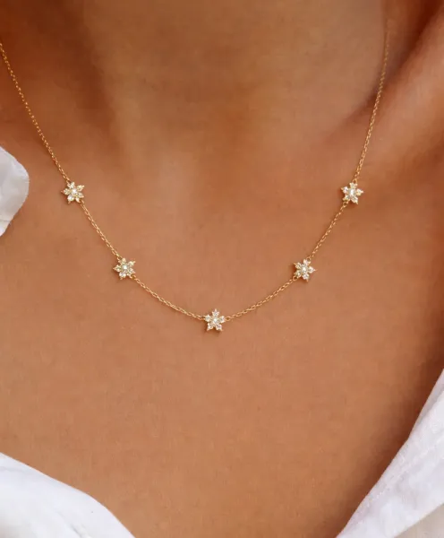 Zirconia Daisy Lined Chain