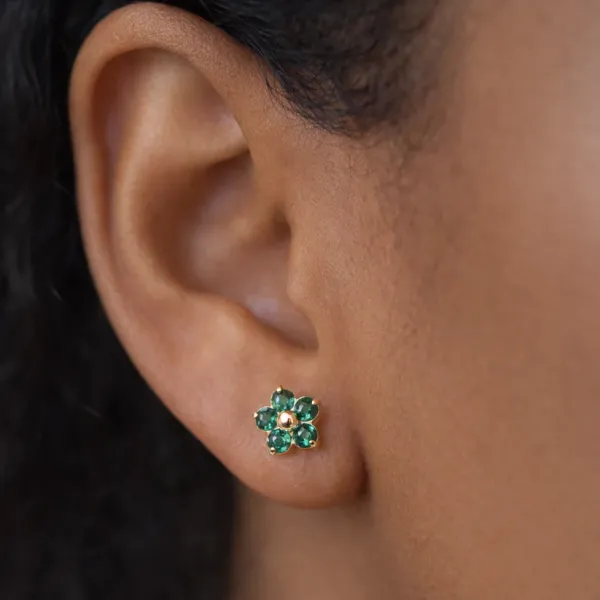 Ezra Emerald Daisy Studs
