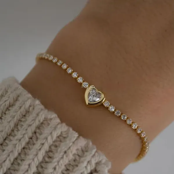 Jacqueline Dainty Zirconia Heart Bracelet